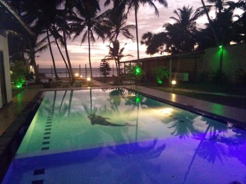 Garden, Swimming pool