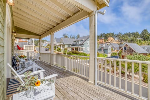 Beach Dreams - Olivia Beach House in Lincoln City