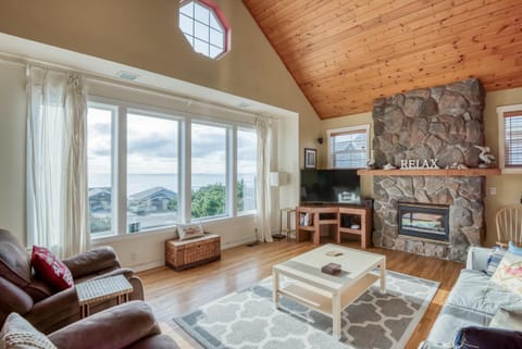 Beach Song House in Lincoln Beach