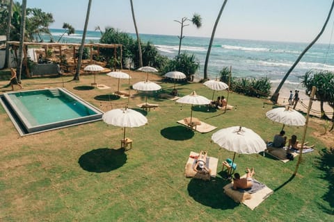 Property building, Garden, Lounge or bar, Beach, Swimming pool