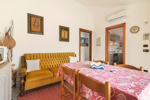 Casa Vacanze Nuraghe Talia Bed and Breakfast in Olmedo, Sardinia