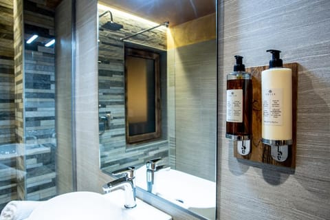 Alpine Rooms Guesthouse Bed and Breakfast in Breuil-Cervinia