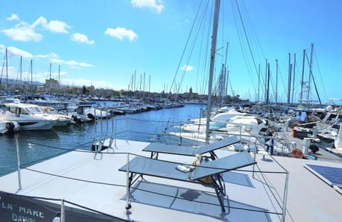 Houseboat Seabreeze Docked boat in Alghero