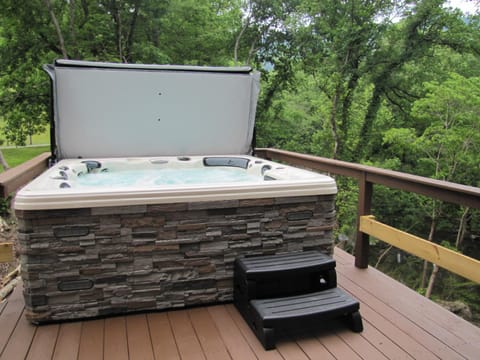 Getaway on Little River House in Great Smoky Mountains