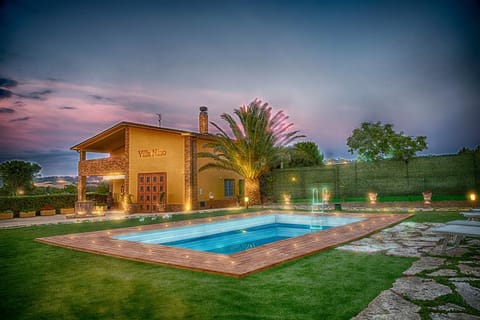 Property building, Swimming pool
