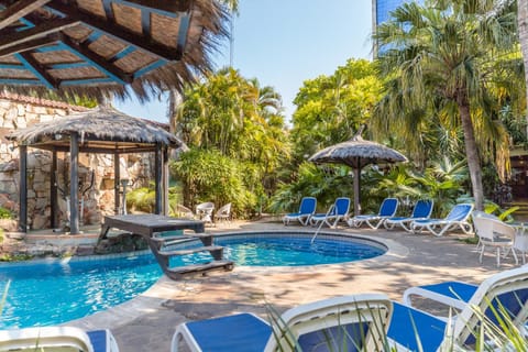 Patio, Garden, Swimming pool