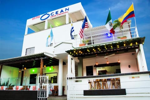 Restaurant/places to eat, Property logo or sign, Lobby or reception, Breakfast