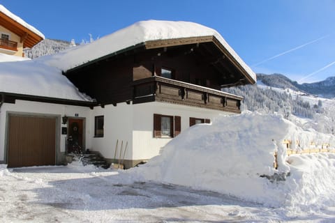 Property building, Winter