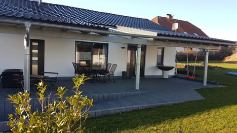 Facade/entrance, Balcony/Terrace, Facility for disabled guests