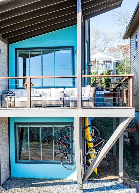 Upstream Penthouse House in Asheville