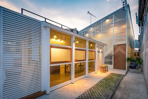 Property building, Day