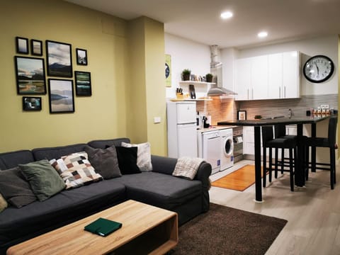 Property building, Kitchen or kitchenette, Living room, Seating area, Dining area, Communal kitchen