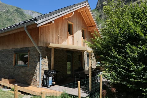 Property building, Patio, BBQ facilities