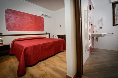 Toilet, Balcony/Terrace, Photo of the whole room, Decorative detail, Bedroom, Landmark view, Italian breakfast