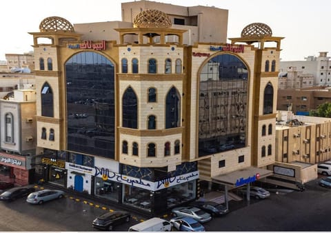 Property building, Day, Bird's eye view