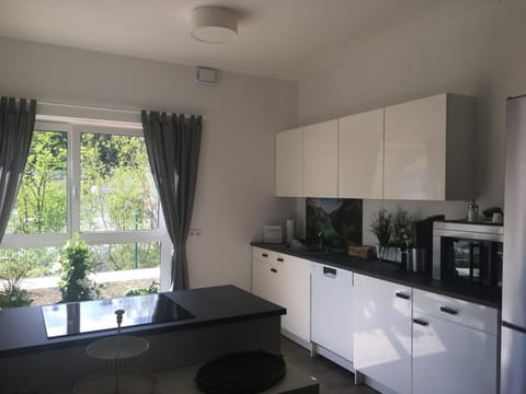 Communal lounge/ TV room, Kitchen or kitchenette