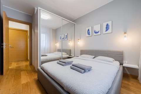 Bed, Photo of the whole room, Bedroom, towels, wardrobe