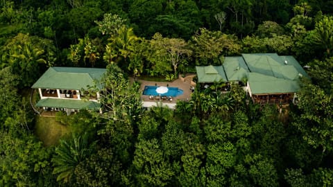 Property building, Restaurant/places to eat