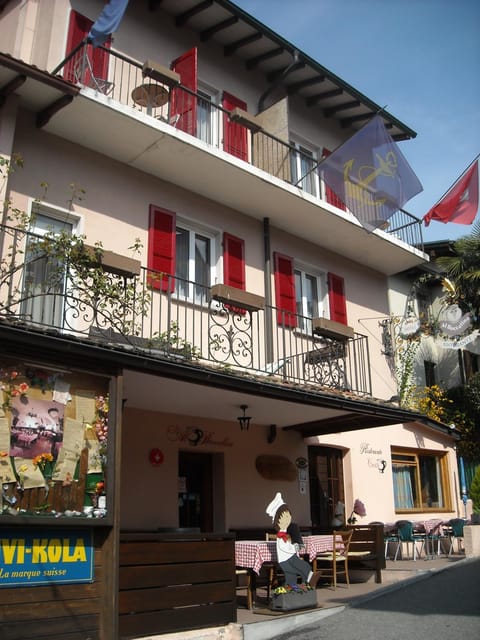 View (from property/room), Street view