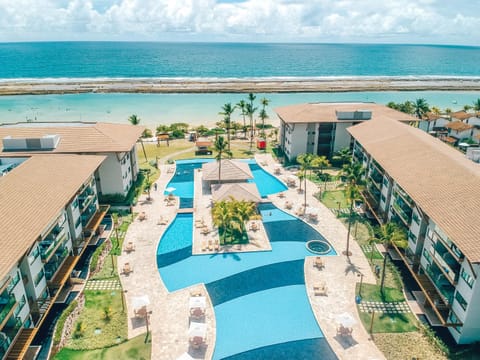 Bird's eye view, Pool view