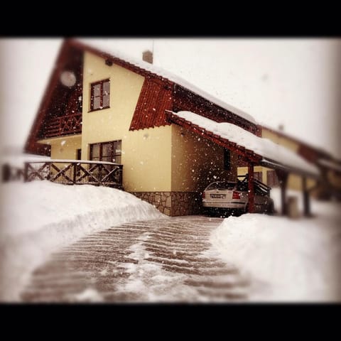 Property building, Winter