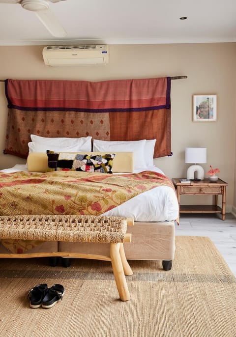 Bedroom, air conditioner