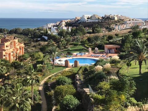Decorative detail, Pool view, Sea view, Swimming pool