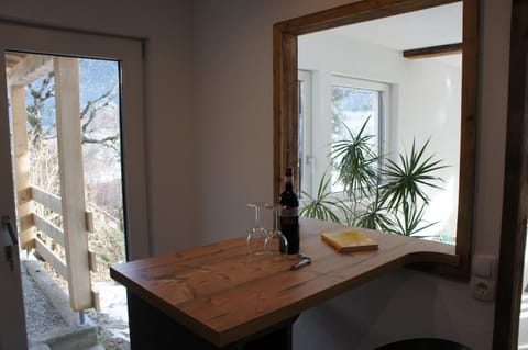 Kitchen or kitchenette, Seating area