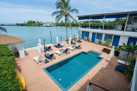 View (from property/room), Pool view, Sea view