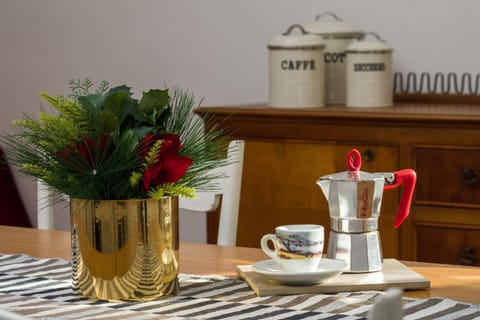 Coffee/tea facilities, Communal kitchen