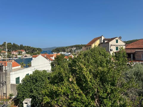 Apartments Renato Apartment in Vrboska