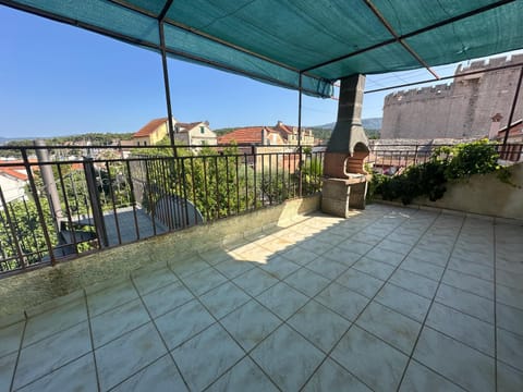 Apartments Renato Apartment in Vrboska