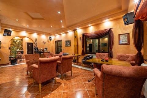 Communal lounge/ TV room, TV and multimedia