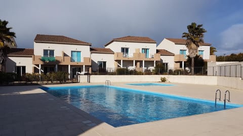 Property building, Pool view, Swimming pool