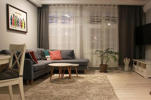 Sopot, BIG APARTMENT FOR 6!!! Air condition, jacuzzi Apartment in Sopot