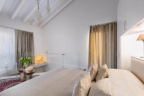 Villa Bianca Luxury Apartments Apartment in Lake Garda