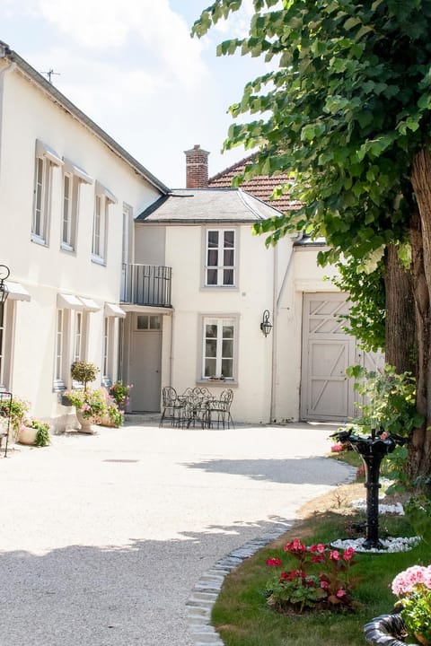 Inner courtyard view