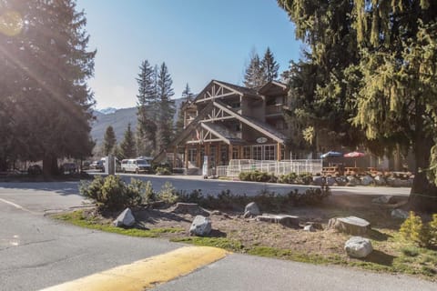 Property building, Lobby or reception