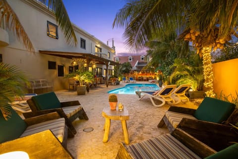 Garden, Swimming pool