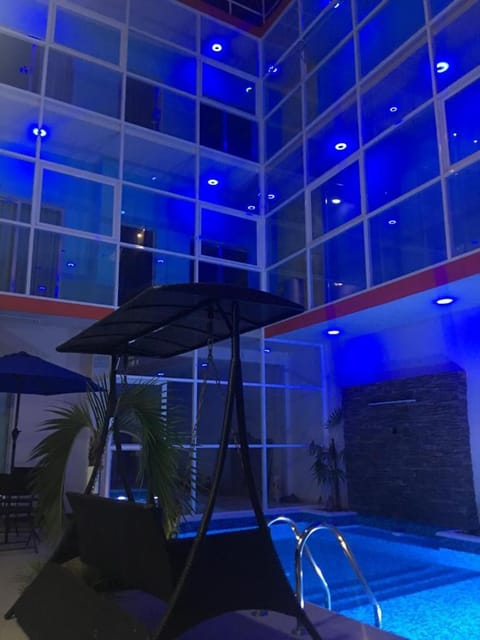 Swimming pool