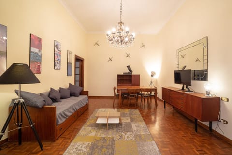 Communal lounge/ TV room, TV and multimedia, Living room