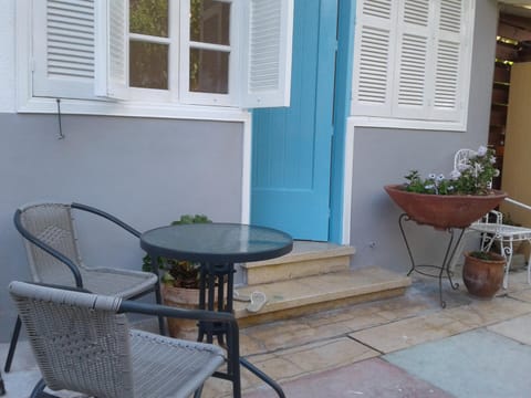 Patio, Facade/entrance, Balcony/Terrace
