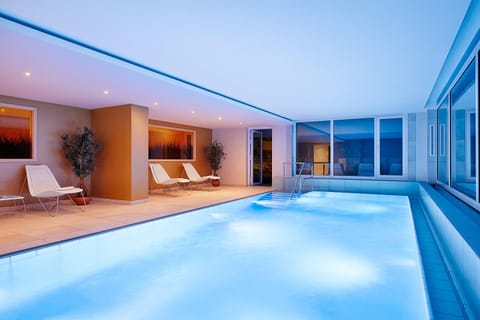 Swimming pool, Swimming pool