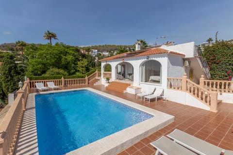 Patio, Day, Pool view, Swimming pool, sunbed