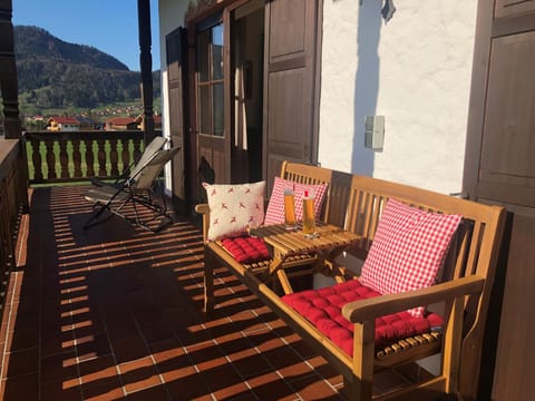Balcony/Terrace, Decorative detail, Mountain view