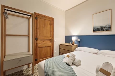 Bed, Bedroom, wardrobe