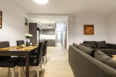 Kitchen or kitchenette, Living room, Dining area