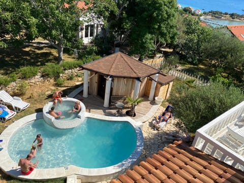Garden view, Pool view, Swimming pool, group of guests, sunbed