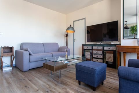 Le « 24th » on Blum Square Apartment in Puteaux