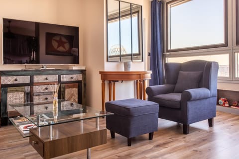 Le « 24th » on Blum Square Apartment in Puteaux